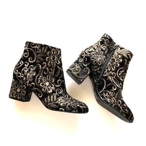 Aldo NWOT Boots Black Gold 8.5 embroidery sequins